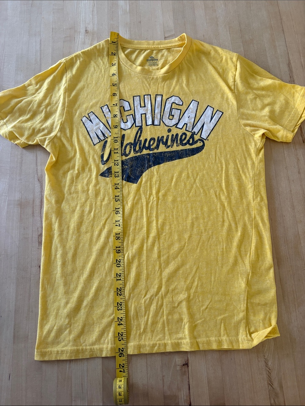 Knights Apparel Michigan Wolverines Yellow Graphic Tee Size Small - Picture 6 of 6